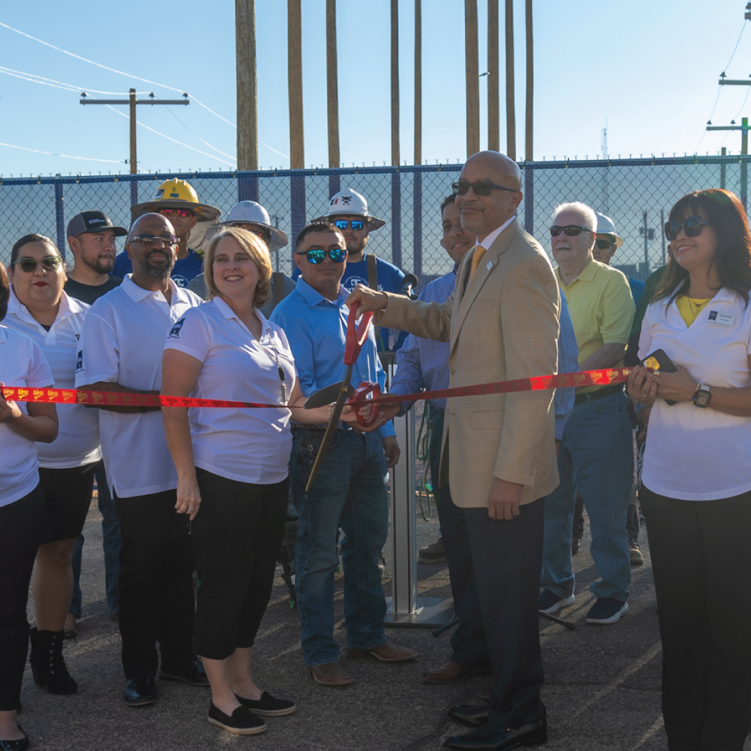 Elec Lineman Ribbon Cutting Williams.jpg